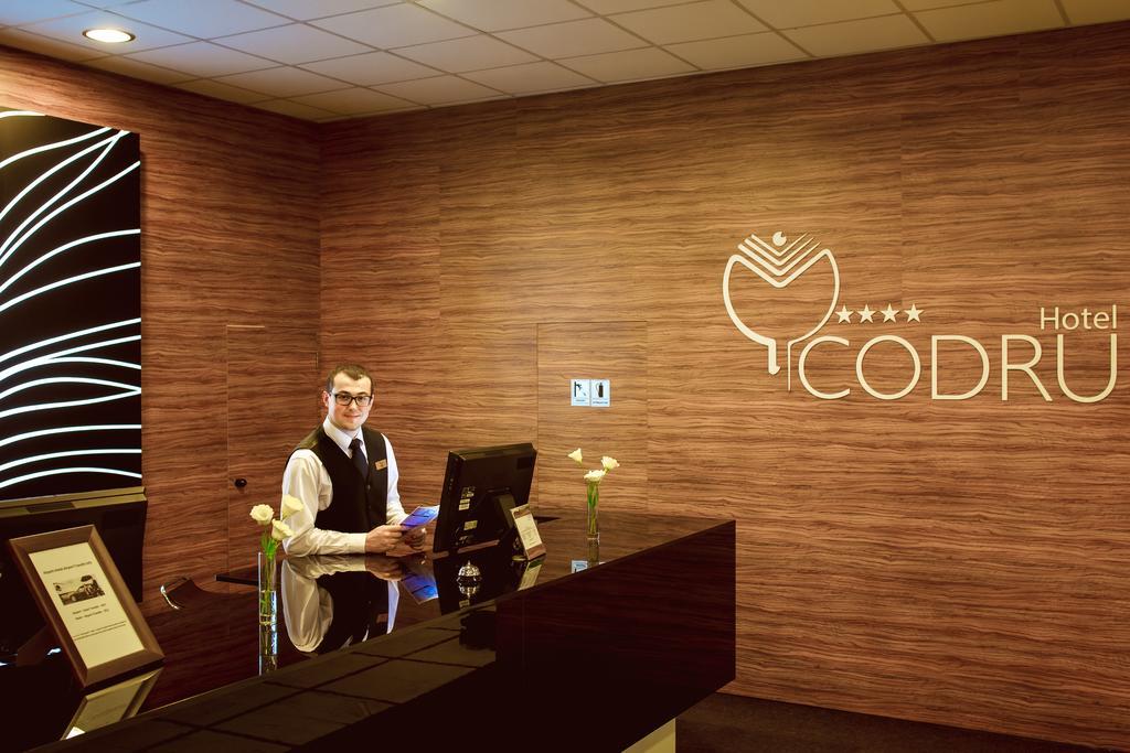 Codru Hotel Chisinau Exterior photo